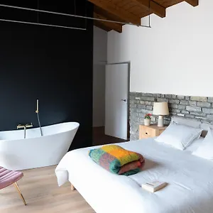 Kh Suites, Breakfast & Laundry Lb0530 Habitación en casa particular